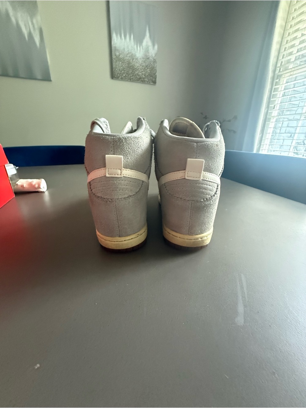 Nike Women’s Light Gray Suede Wedge Dunk Sky Hi High-Top Sneakers w/White Swoosh - Picture 4 of 9